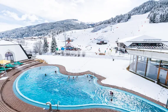 web_aussenbecken_winter_02_c_bad_kleinkirchheimer_bergbahnen.jpg