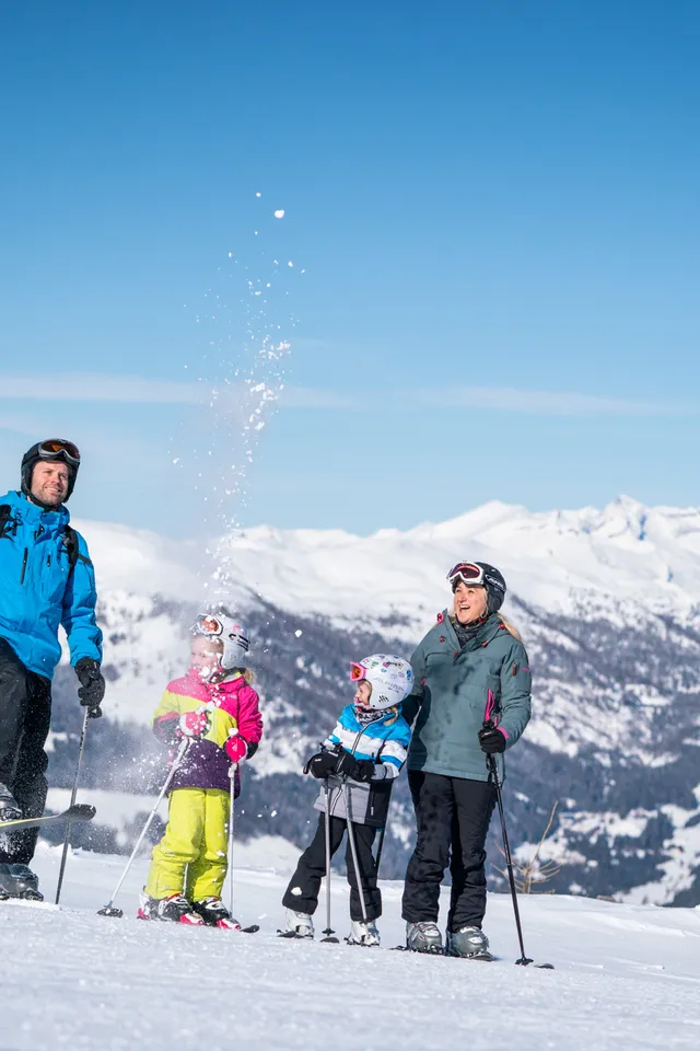 web_familien-skiurlaub_01_c_bad_kleinkirchheimer_bergbahnen.jpg